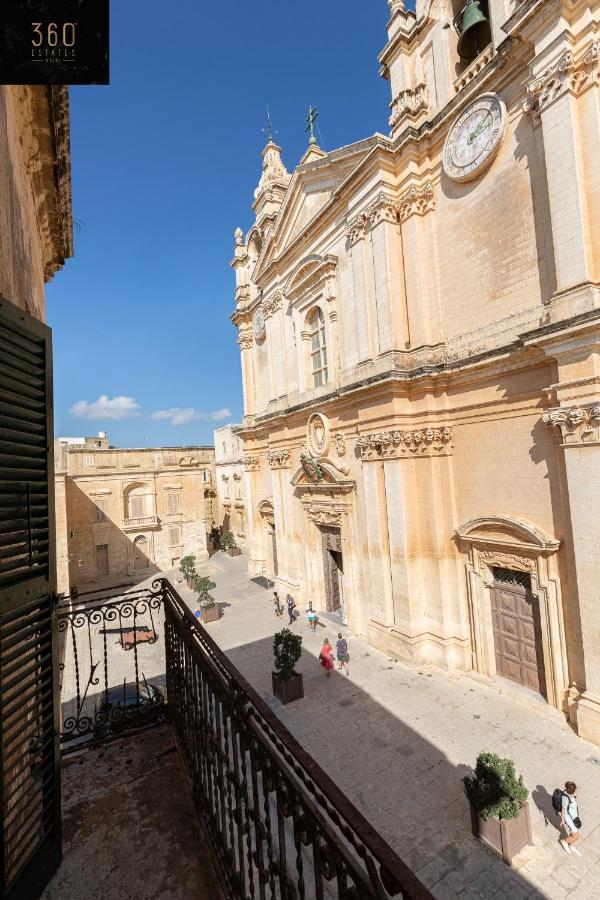 Palazzo 16Th Century Mdina, Opposite St Paul'S Cathedral By 360 Estates Apartment Exterior foto