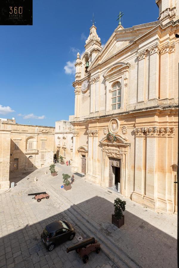 Palazzo 16Th Century Mdina, Opposite St Paul'S Cathedral By 360 Estates Apartment Exterior foto