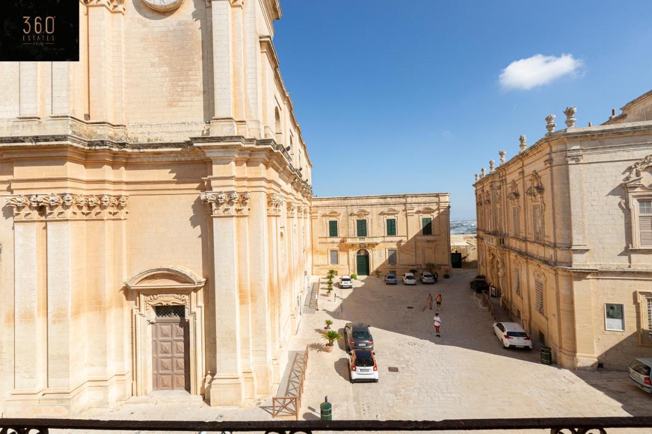 Palazzo 16Th Century Mdina, Opposite St Paul'S Cathedral By 360 Estates Apartment Exterior foto